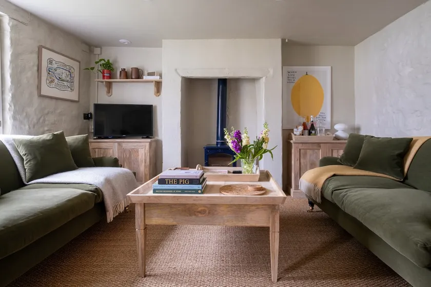 Charm Cottage - Image 1