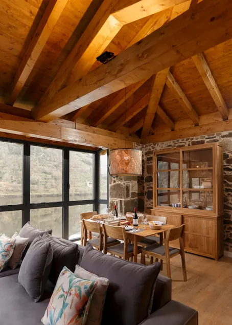 Casas do Pincel Ribeira Sacra - Godello [Ribeira Sacra Brush Houses - Godello] - Image 1