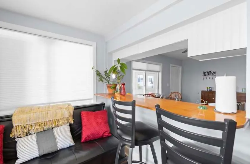 Beach Apartment - Image 1