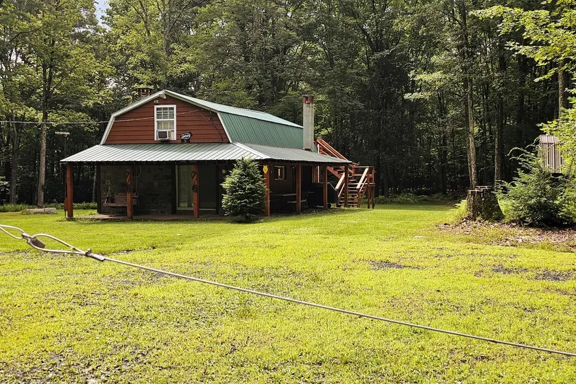 Cozy Cabin Retreat - Image 1