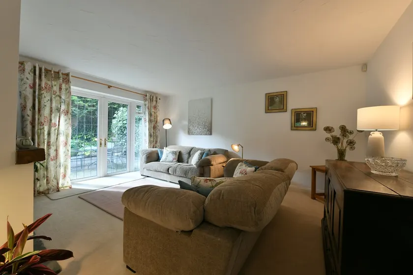 The Cottage at Thornton House. - Image 1