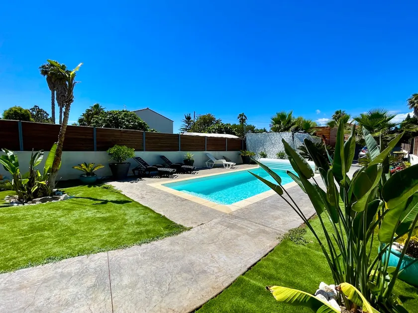 Vias - ”BALI Lodge” - Heated Pool - Image 1