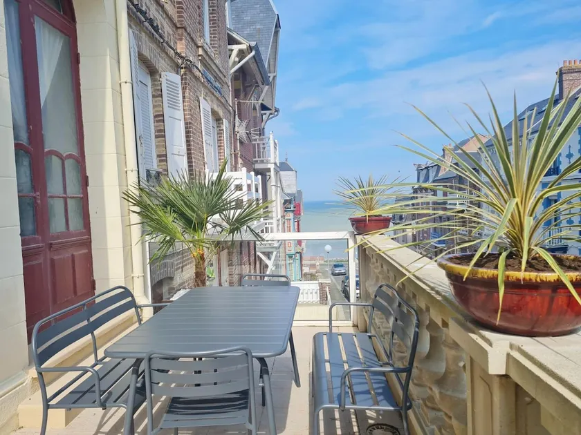 Unique loft for 6 guests – Terrace with sea view - Image 1