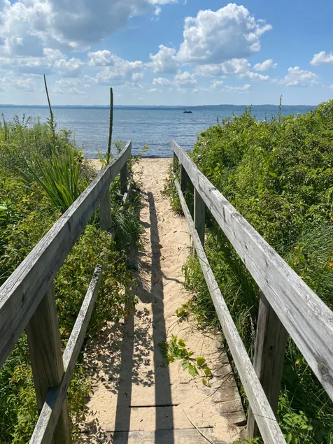 Beach Lovers Paradise - Image 1