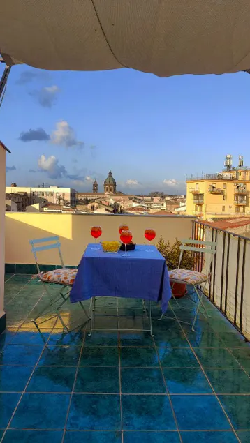 In Torre Palazzo Orioles - Image 1