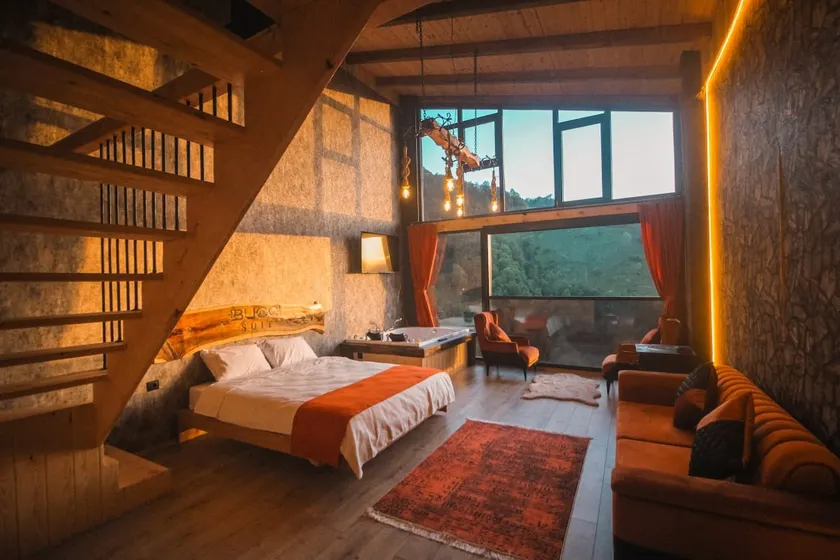Luxury Suite Room - Image 1