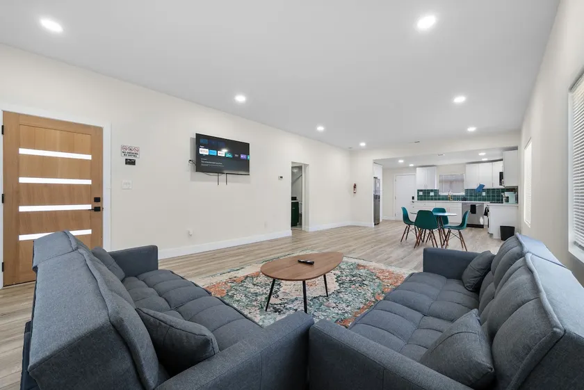 Spacious Escondido Retreat - Image 1