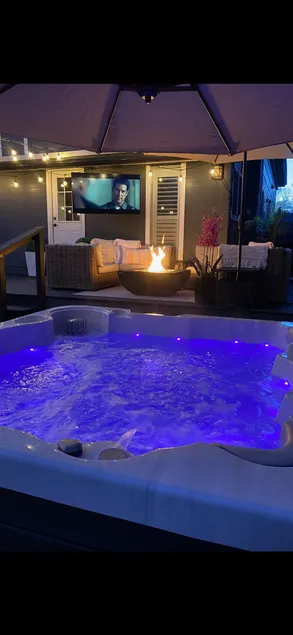 HotTub-PingPong-Hoops! Best 3 Bedrm Downtown CDA - Image 1