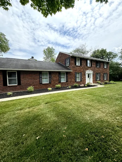 The Fairfield Farmhouse - Image 1