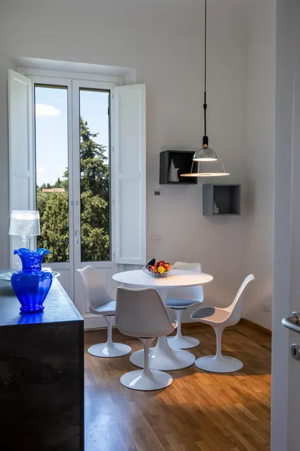 AF51 Florence Apartment - Image 1