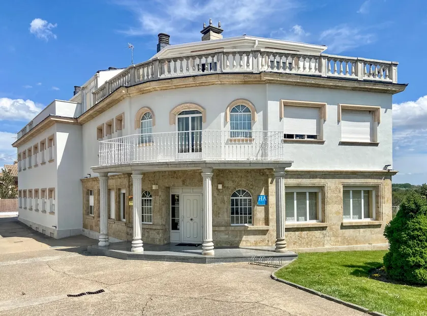 Casablanca: Studio with Terrace - Image 1
