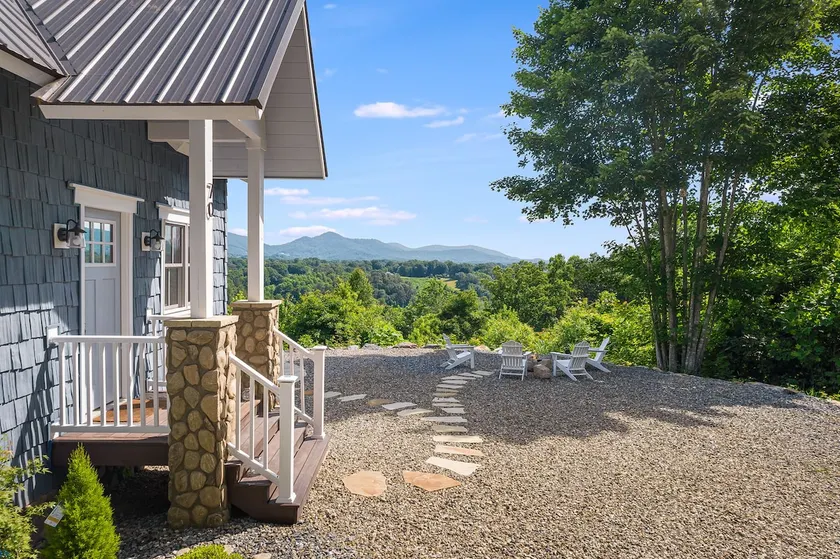 Grace Mountain Cottage-Mtn views /Peaceful+Private - Image 1