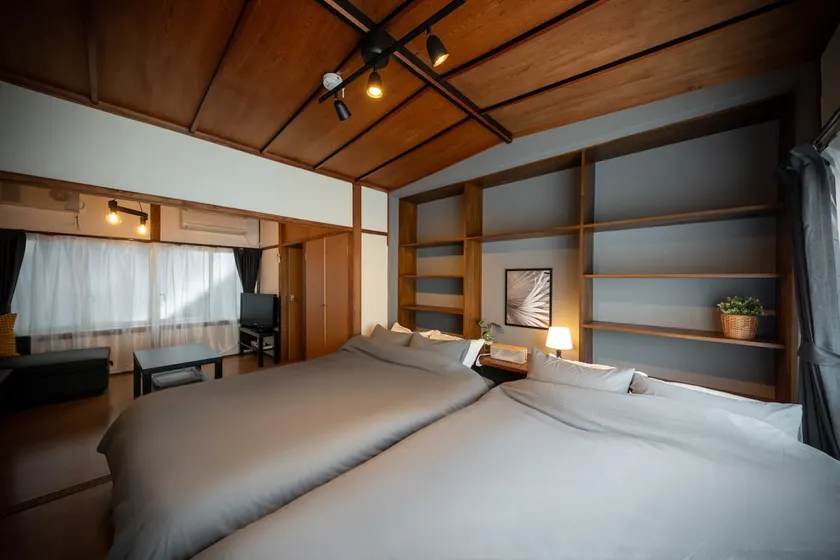9-minute walk from Kobe Station | 1DK private house | Wi-Fi available | 10-minute walk from Harborland | Maximum 5 people | MK700 - Image 1