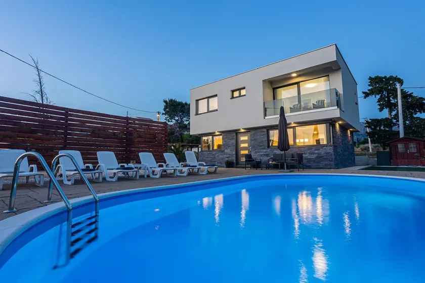Villa Asparagus Croatia Premium Stay - Image 1