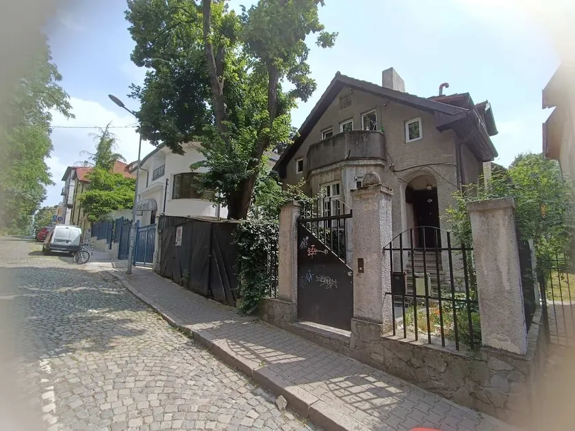 Sofia green yard apartment - Image 1