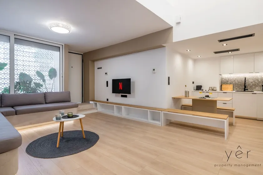Modern Minimal Lifestyle @Pasalimani - Image 1