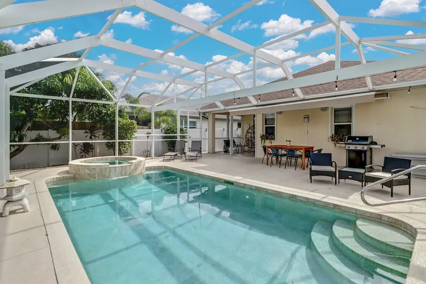 Heated Pool and Spa Home! - Image 1
