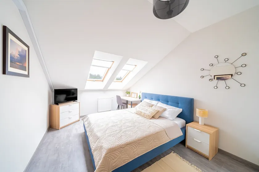 2rooms, aircon kitchen Netflix Wifi Tennis balcony - Image 1