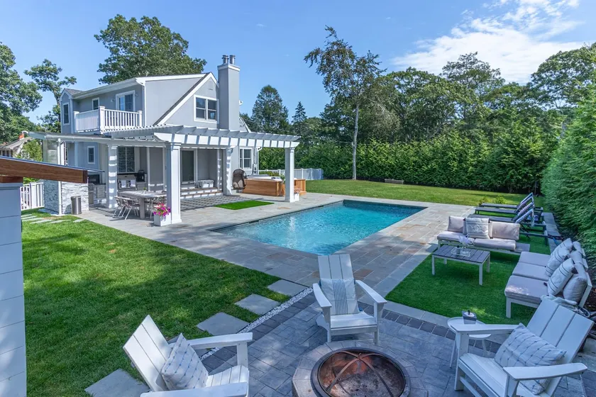 Hamptons Luxury • Pool, Jacuzzi & Outdoor Kitchen - Image 1