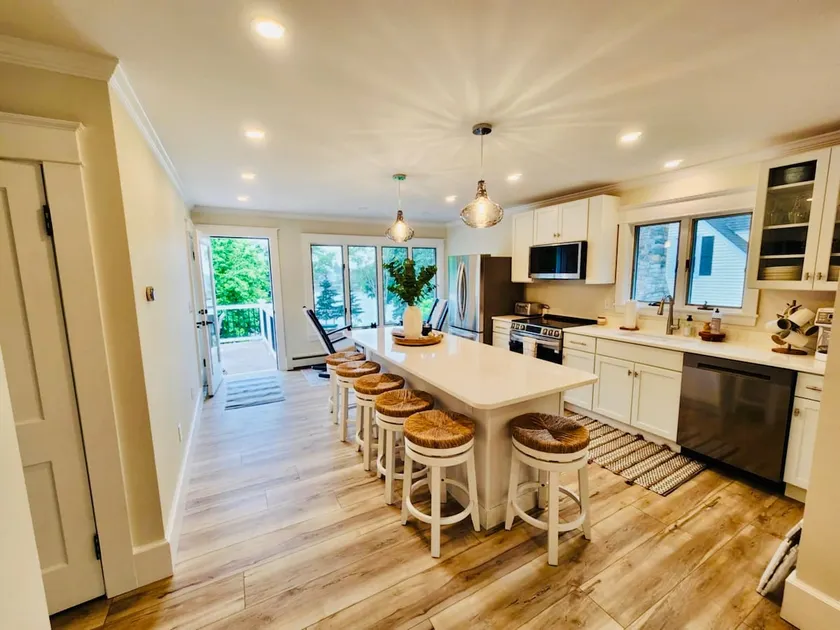 Modern Coastal Bungalow • 3BR/2BA • Walk to Town! - Image 1