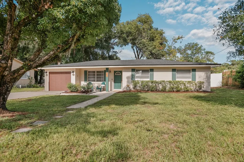 Charming Parkside Home - Image 1