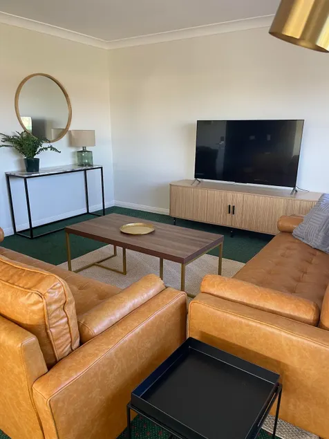 Meadowbrook Luxe 1 or 2 bed Apartment - Image 1