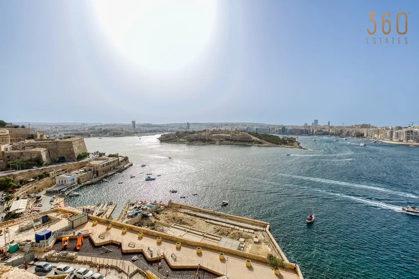 Valletta Postcard Penthouse - Image 1