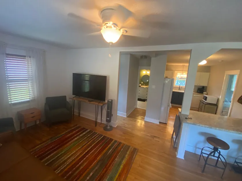 Cozy Cottage near Maytag Park - Image 1
