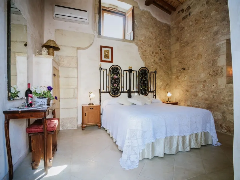 Double Room - Image 1