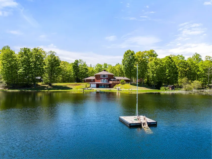 Kings Wee Castle 6BR Serene Luxury Family Retreat - Image 1