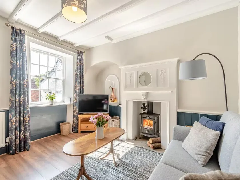 Priests Abode - Delightful 2 bedroom cottage - Image 1