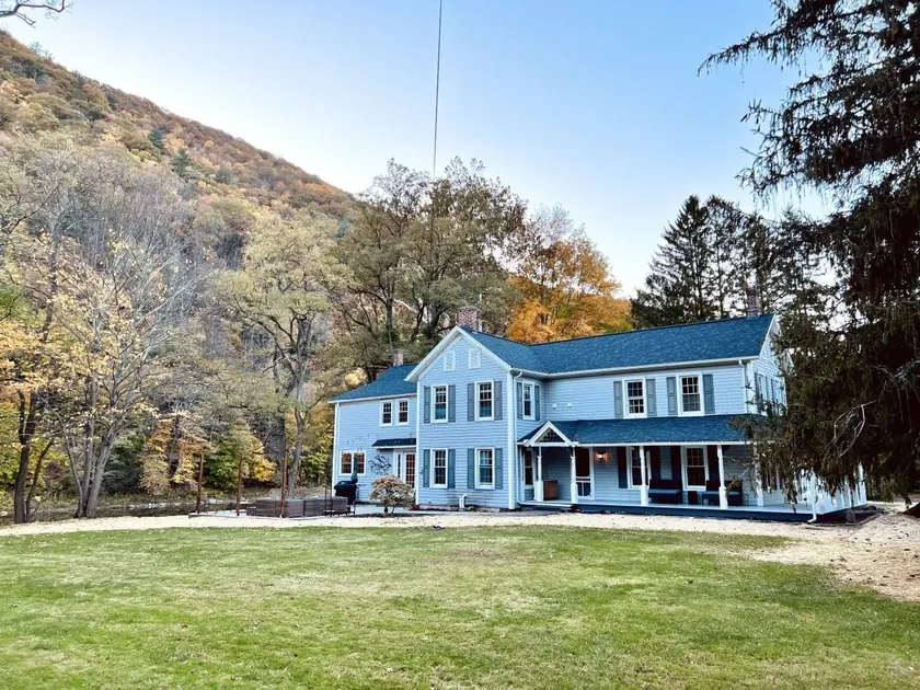 Creek Front/Rail Trail - Pine Creek Manor House - Image 1