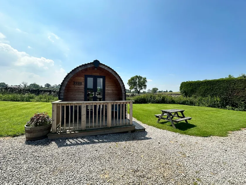 Ribblesdale En-suite Camping Pod - Image 1
