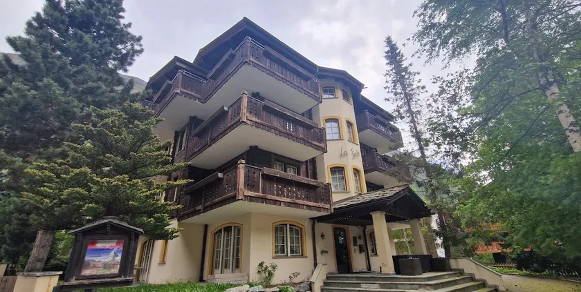 La Perle Apartments - Image 1