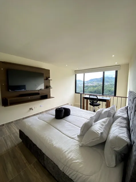 Sunrise with a view | Loft 3 min from the airport - Image 1