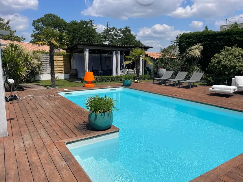 Beautiful home, garden, pool - Image 1