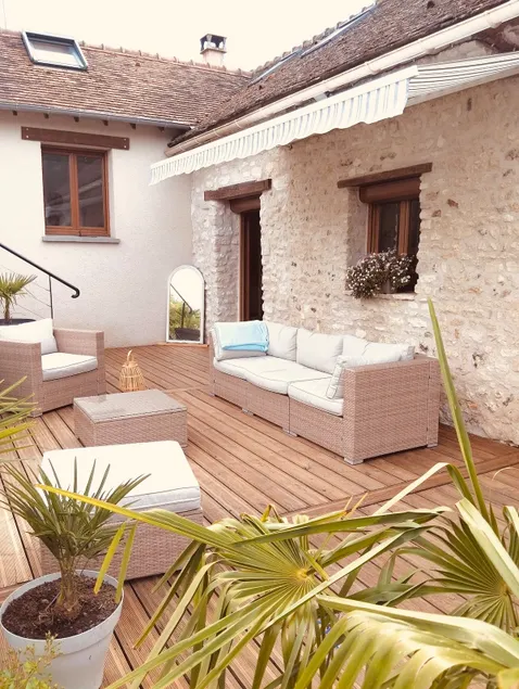 Caroline's House - Image 1