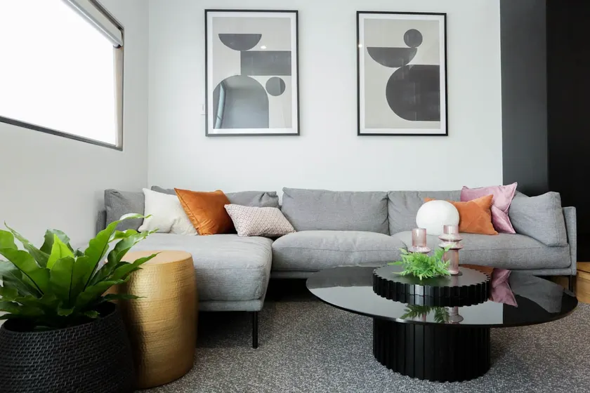 Contemporary Urban Sanctuary - Image 1