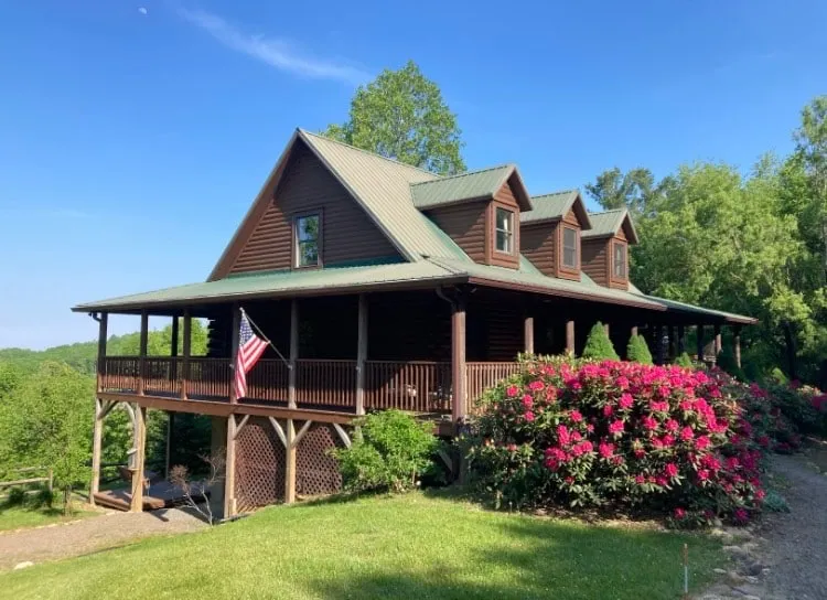 Peace, privacy, panoramas at Bear Hollow - Image 1