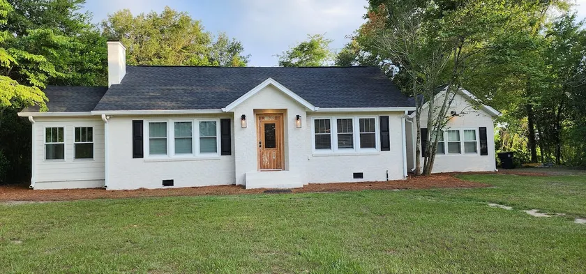 Cozy in Colquitt - Image 1