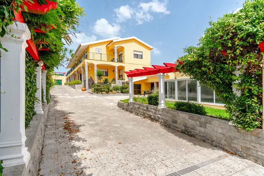 A Big Beautiful House near Santa Cruz beach - Image 1
