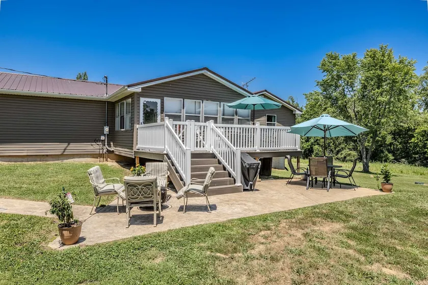 Cozy Country Home, just outside Farmington - Image 1