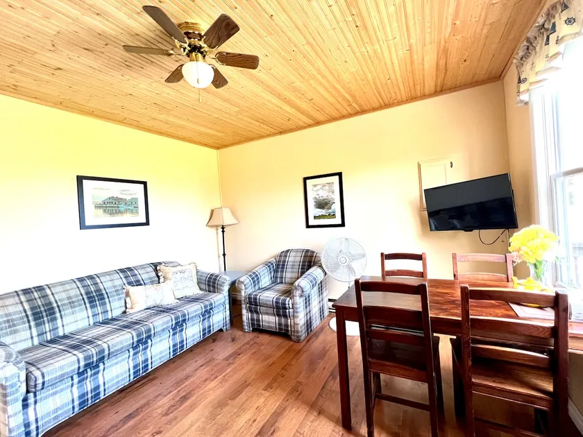Anne's Woods Cottages-3 beds - Image 1