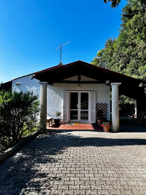 Family house - Image 1