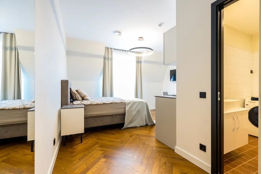 Smaller 1-bedroom guest apartment - Image 1