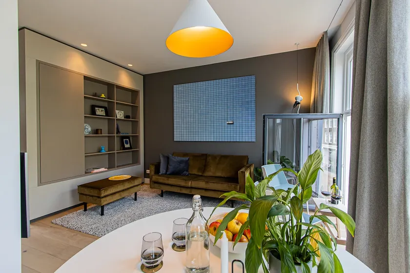 City Apartment Curious - Image 1