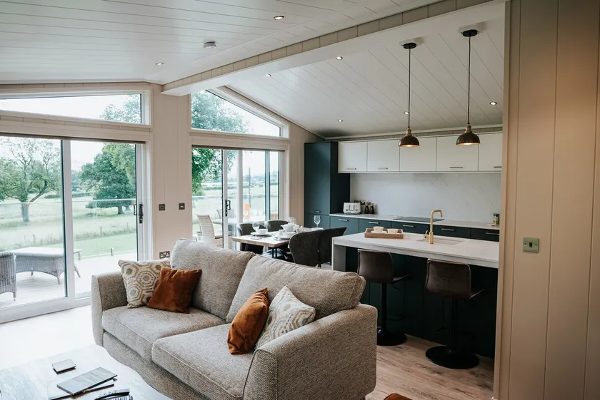 Rue - hot tub lodge with views - Image 1