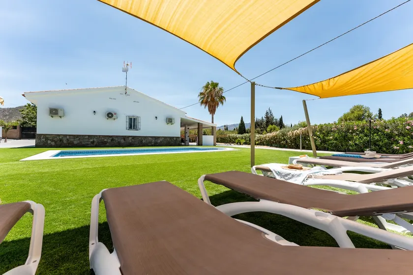 Villa Las Adelfas, con piscina, barbacoa, ideal familias - Image 1