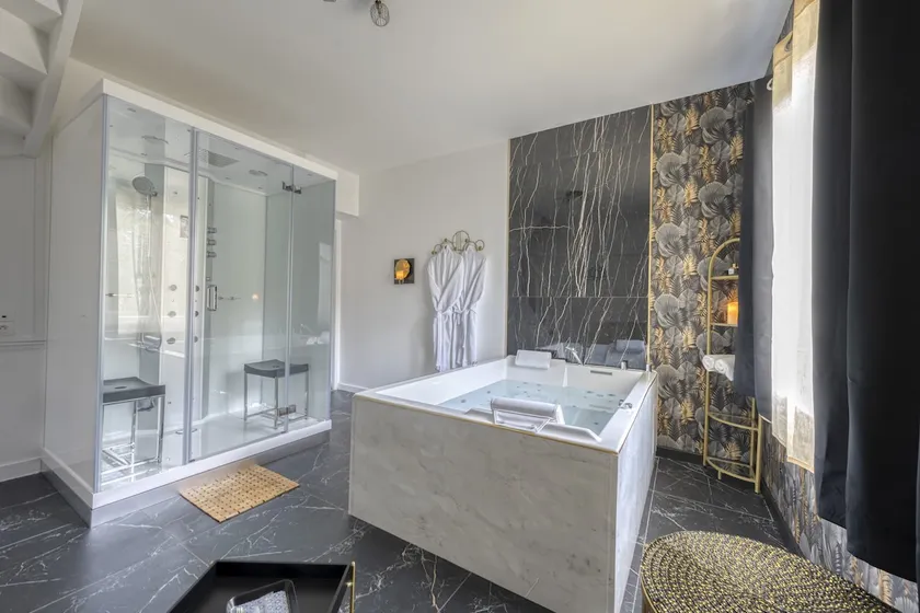 Private Jacuzzi • 90 m² house • 18 min to Paris & CDG - Image 1