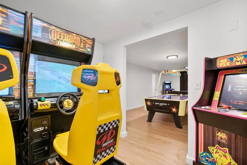 Coeur d'Arcade! Fun Fam Vacay! Hot Tub! Sleeps 15 - Image 1